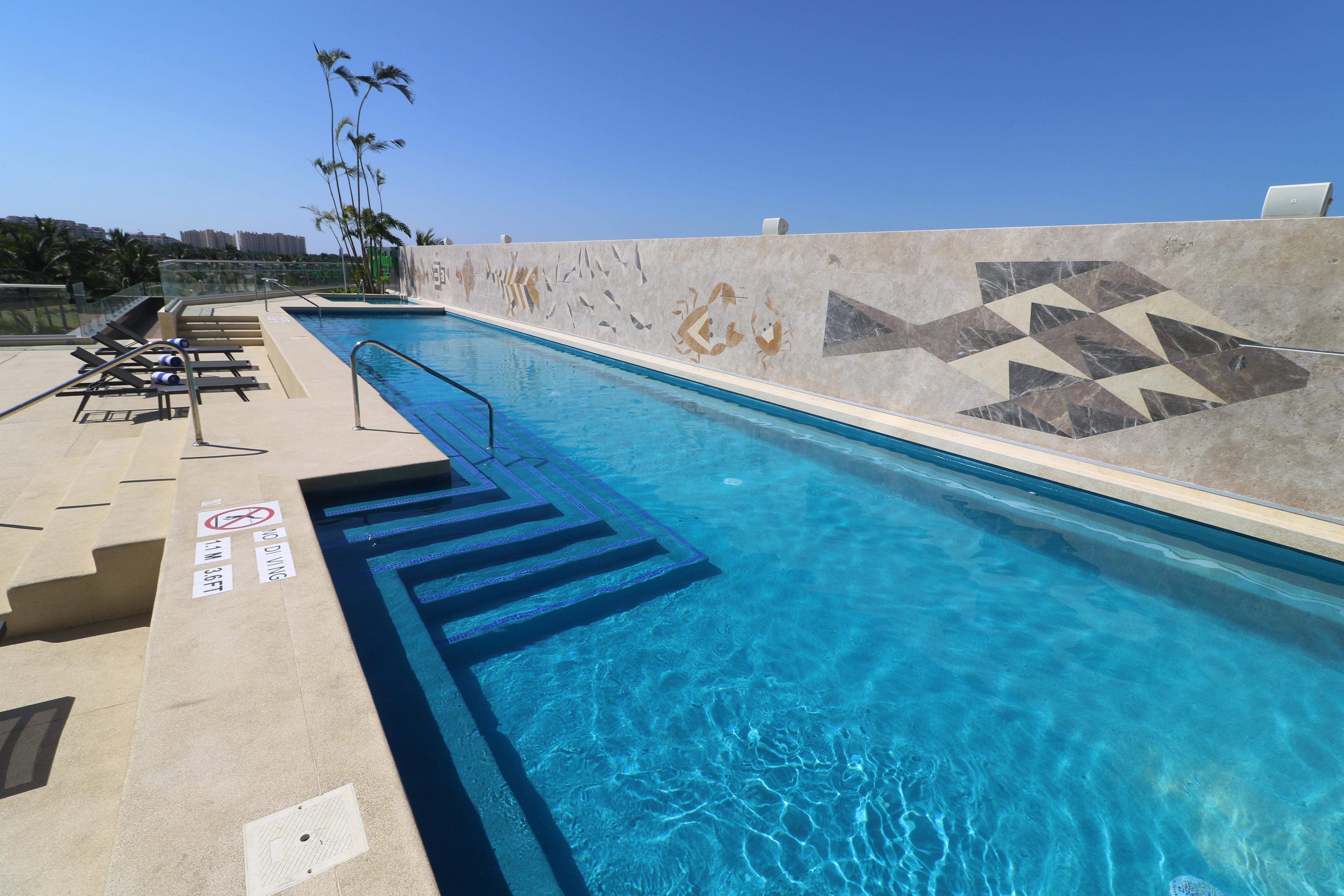 Holiday Inn & Suites - Puerto Vallarta Marina & Golf By Ihg Экстерьер фото