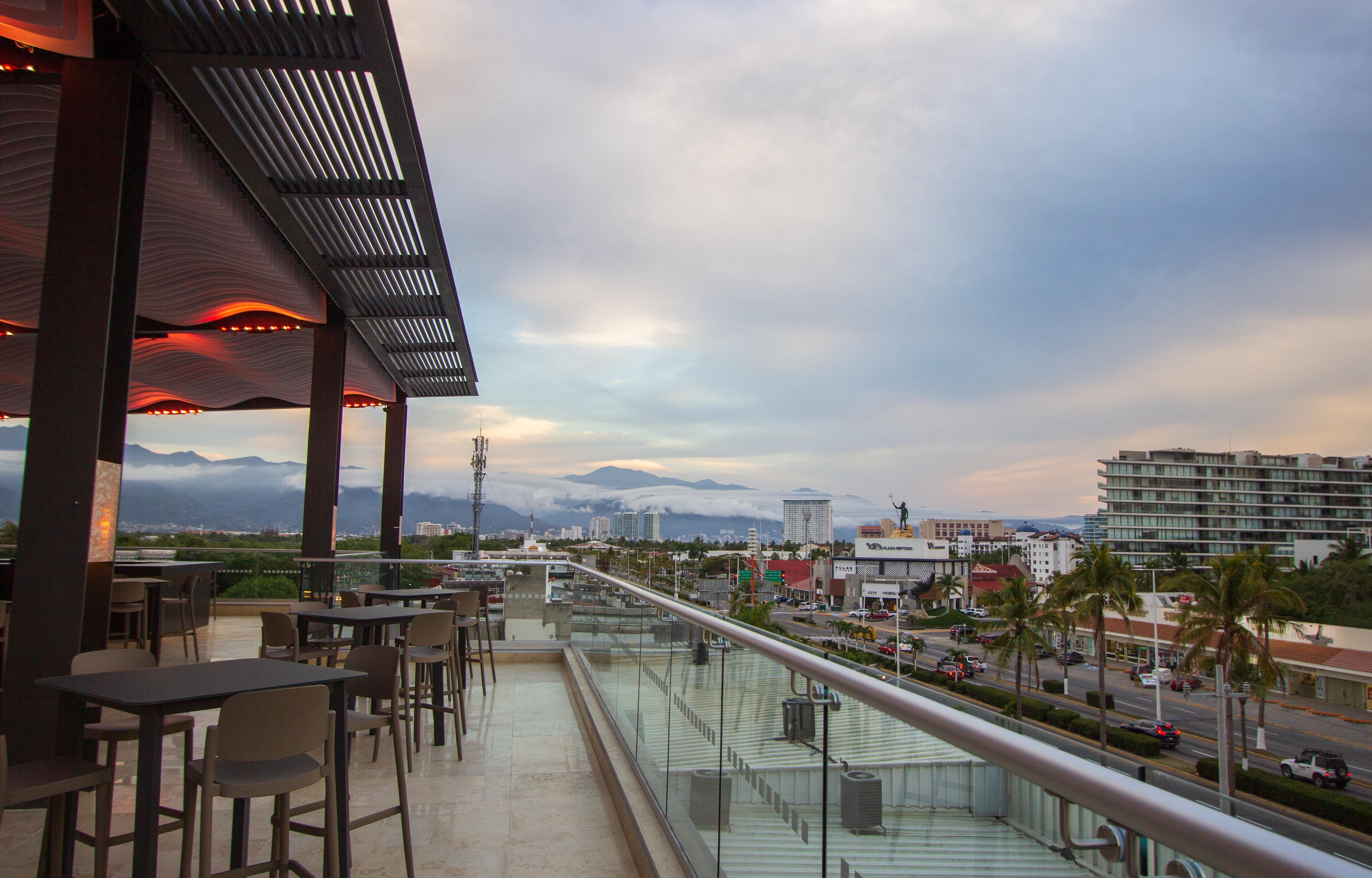 Holiday Inn & Suites - Puerto Vallarta Marina & Golf By Ihg Экстерьер фото