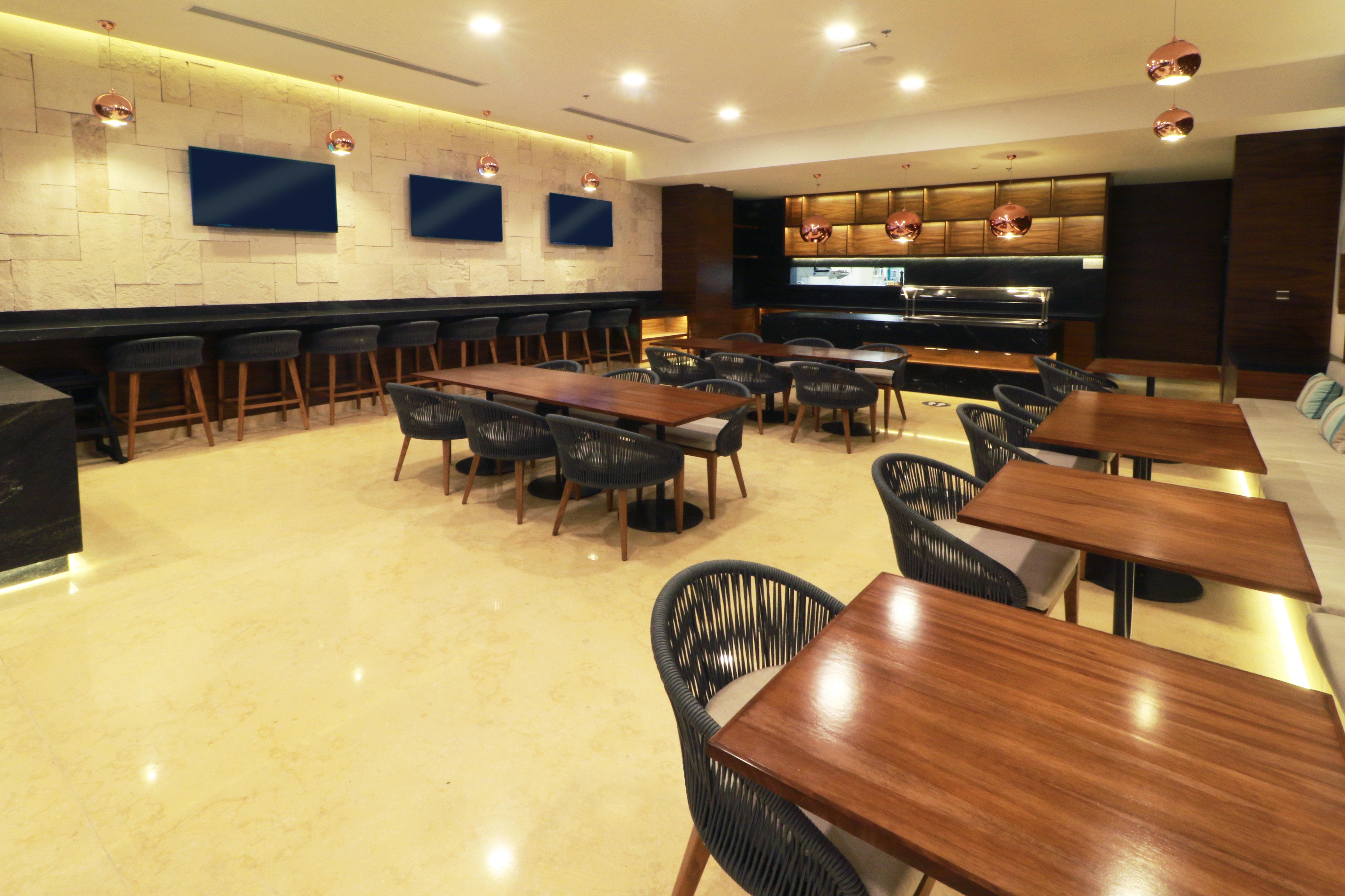 Holiday Inn & Suites - Puerto Vallarta Marina & Golf By Ihg Экстерьер фото
