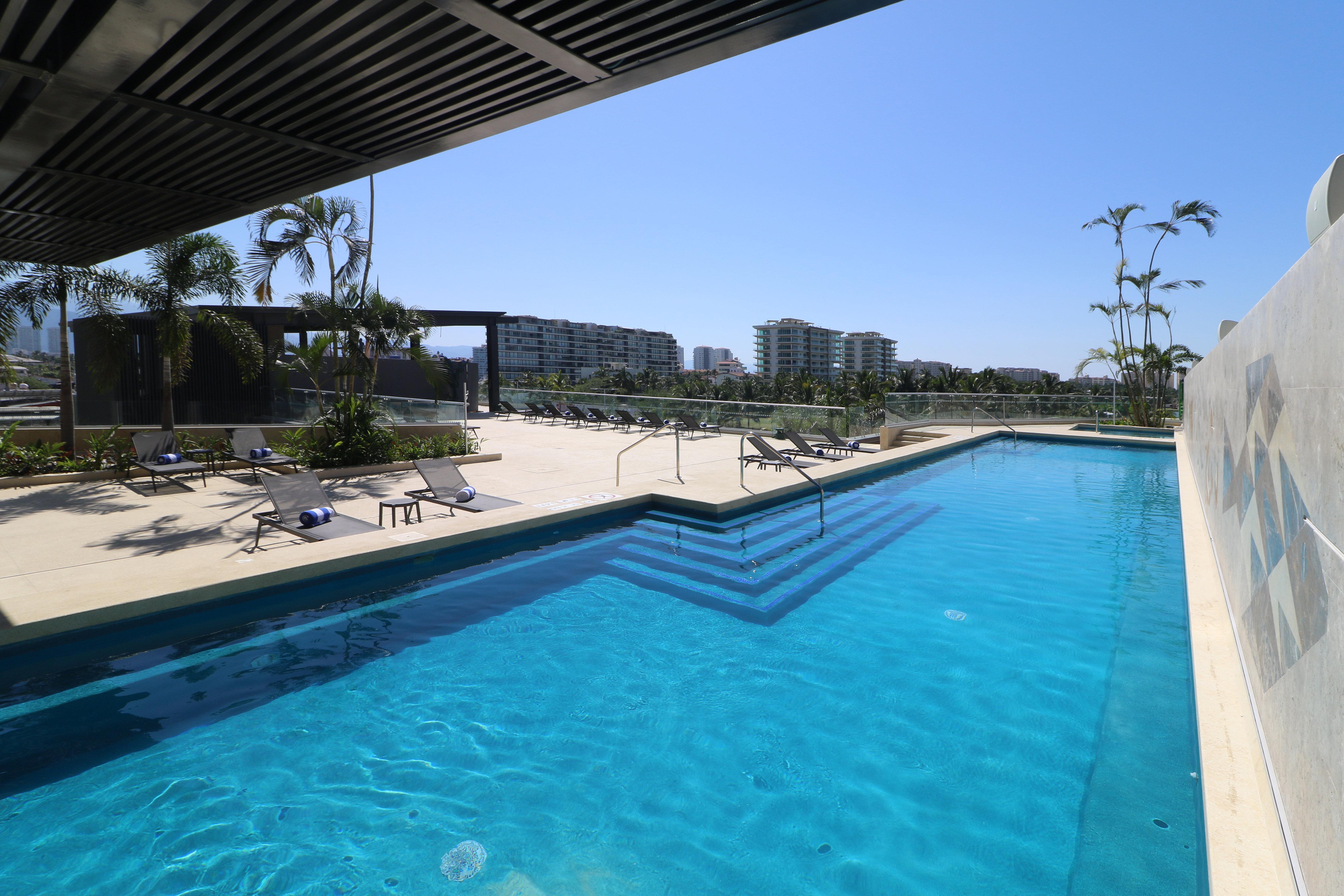 Holiday Inn & Suites - Puerto Vallarta Marina & Golf By Ihg Экстерьер фото