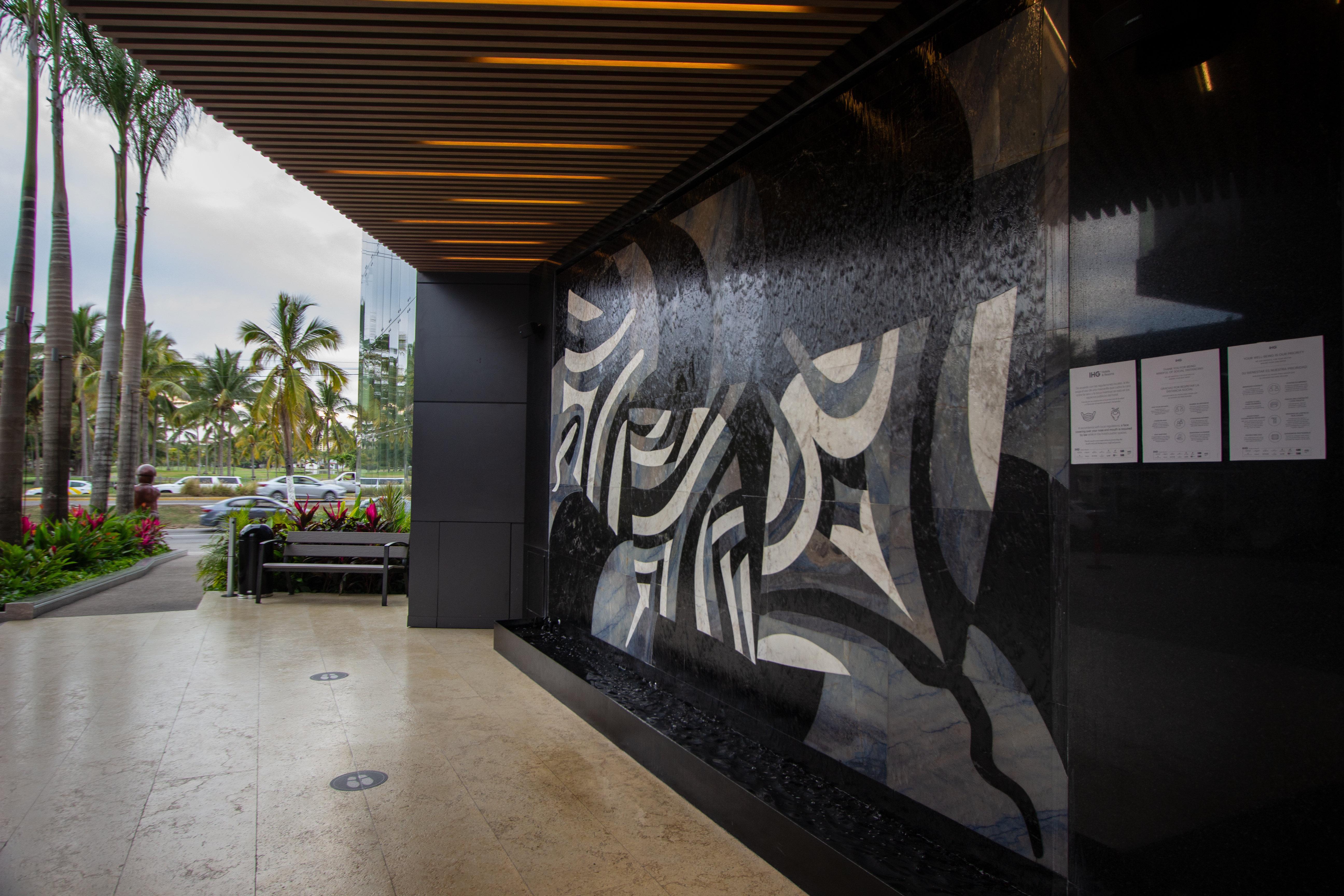 Holiday Inn & Suites - Puerto Vallarta Marina & Golf By Ihg Экстерьер фото