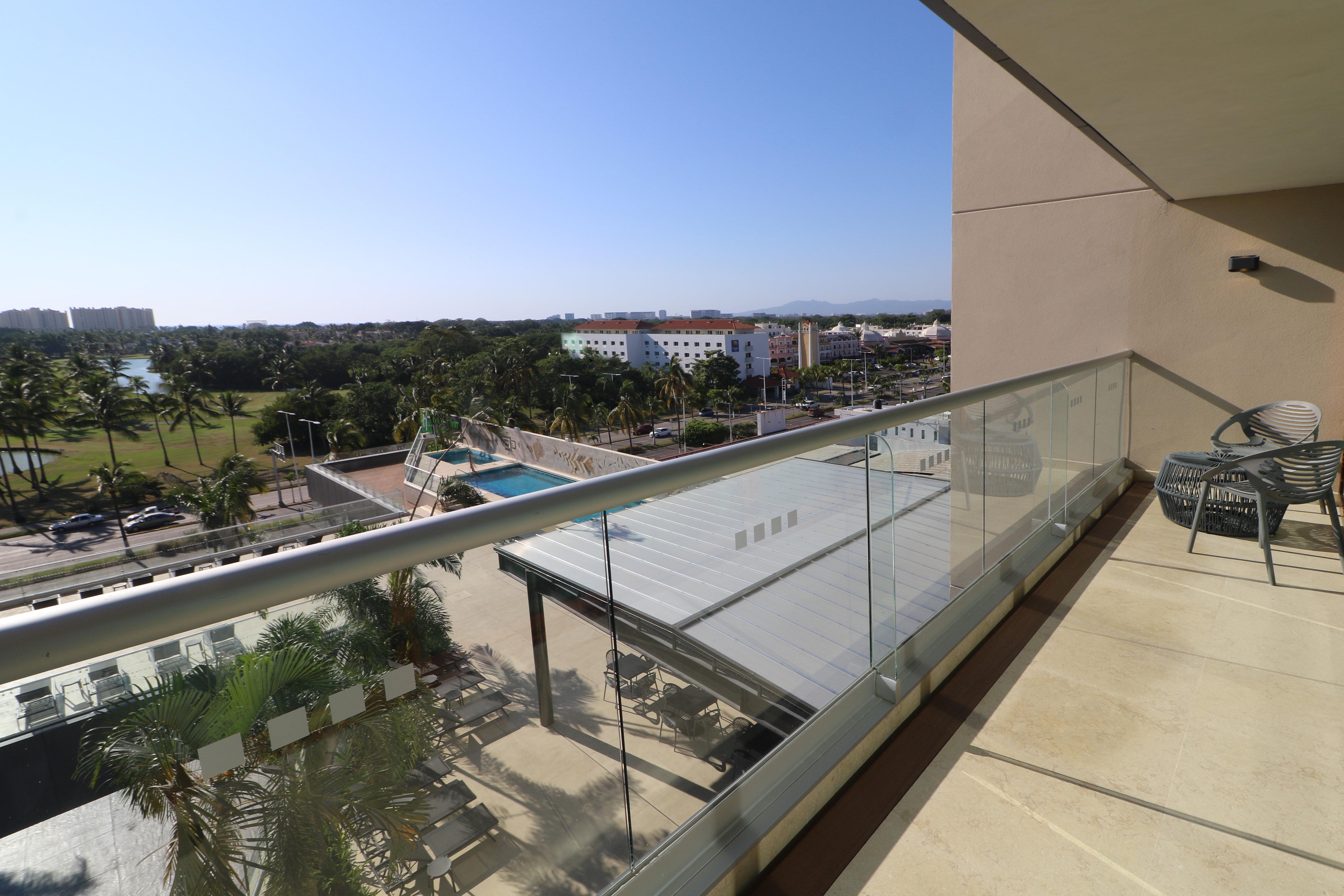 Holiday Inn & Suites - Puerto Vallarta Marina & Golf By Ihg Экстерьер фото